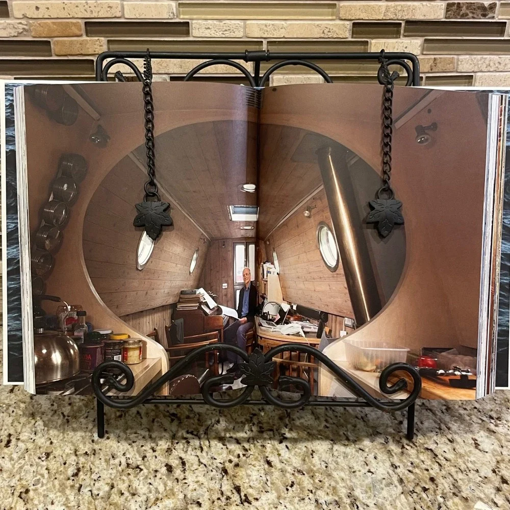 Longaberger Black Wrought Iron Cookbook Stand Scroll Folding Easel Holder 13.5
